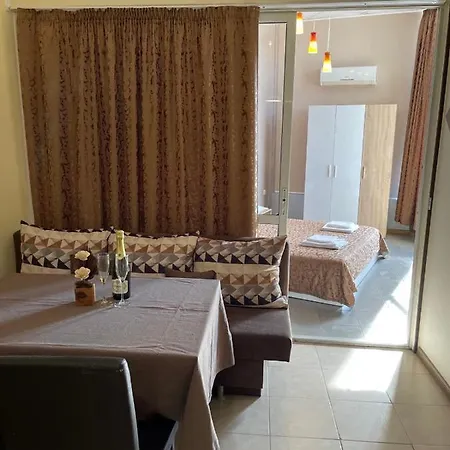 Apartament Devora 1 & Bar & Restaurant *