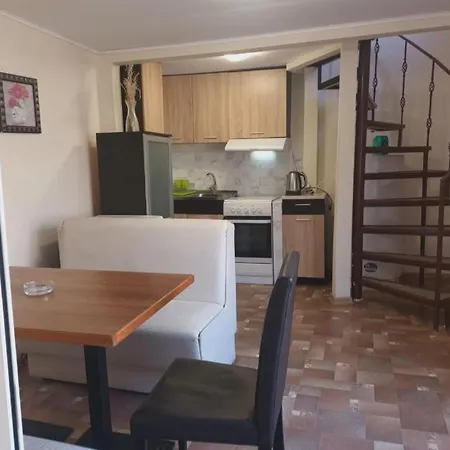 Devora 1 & Bar & Restaurant Apartament