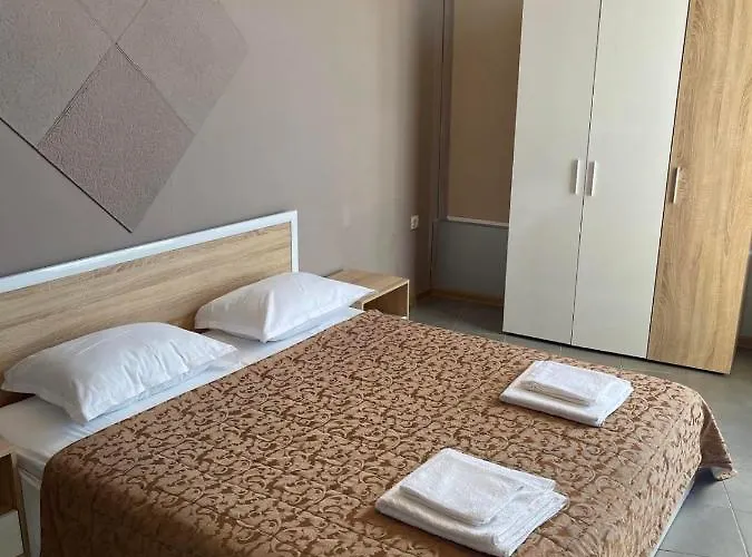 Devora 1 & Bar & Restaurant Apartman *