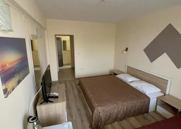 Devora 1 & Bar & Restaurant Apartman Várna