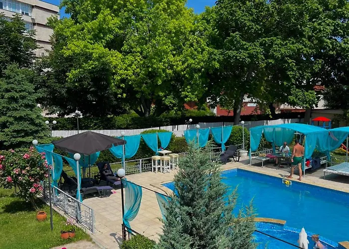 Devora 1 & Bar & Restaurant Apartman Várna