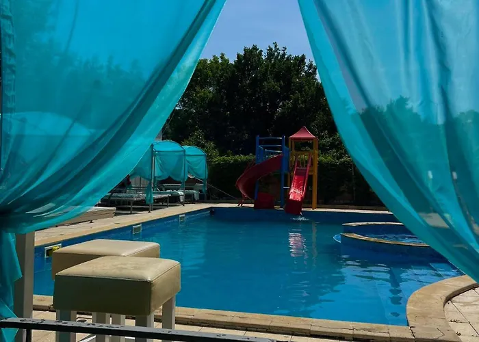 Devora 1 & Bar & Restaurant Apartman Várna