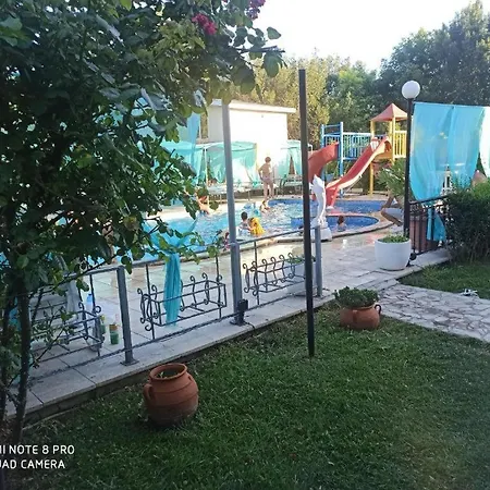 Devora 1 & Bar & Restaurant Apartment *