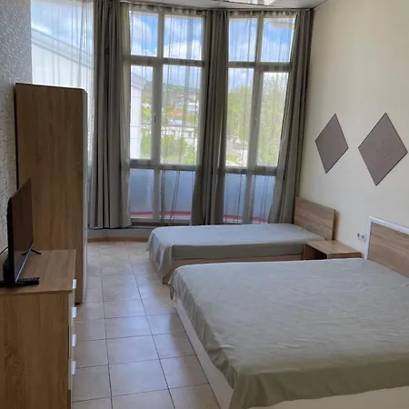 Devora 1 & Bar & Restaurant Warna